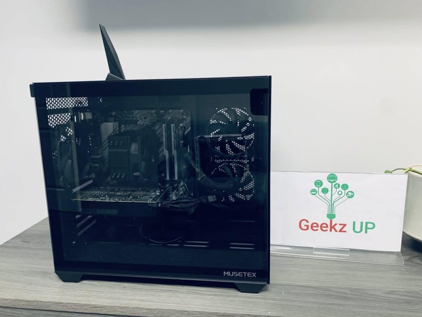 GeekzUP custom build