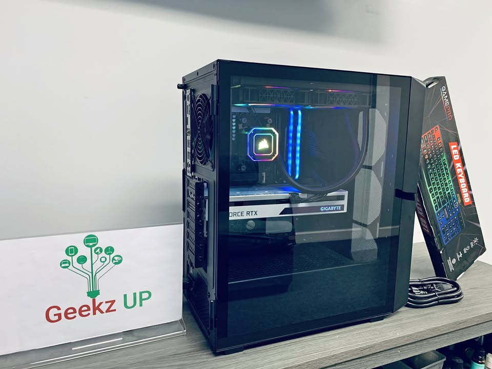 GeekzUP custom build