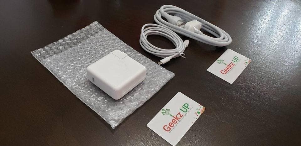 Apple 61W USB-C Power Adapter + 1M Cable & Extension Cord - photo 4