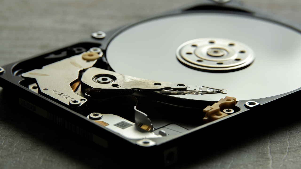 How to fix a computer that's unable to update its operating system? 2 Free Up Disk Space