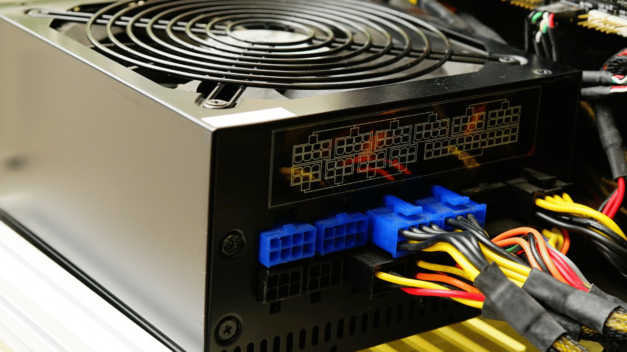 How to troubleshoot a computer that random shutdowns? 2 Inspect Power Supply and Connections