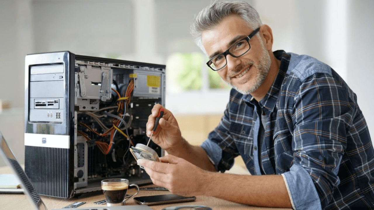 Using a professional computer repair service versus DIY repairs
